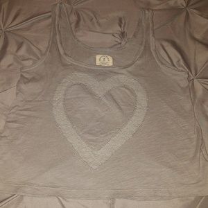 AEO vintage crop tank cute lace heart